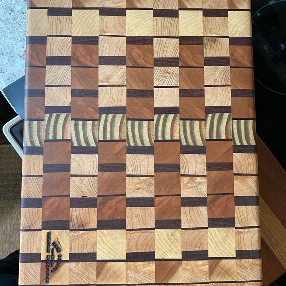 NWTO Cutting Board - Custom made end-grain - Picture 2 of 6